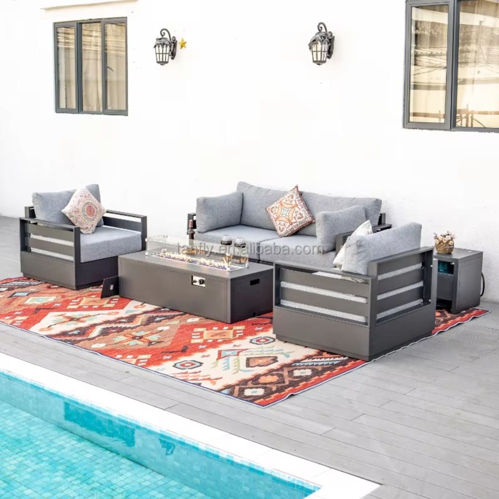 Outdoor Furniture With Fire Pit - Conjunto de Muebles de Jardín Modernos